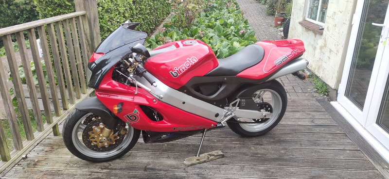 1998 Bimota SB6 Red Manual, speed in Sutton Valence, United