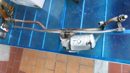 Wiper motor with linkage for Bmw 2002