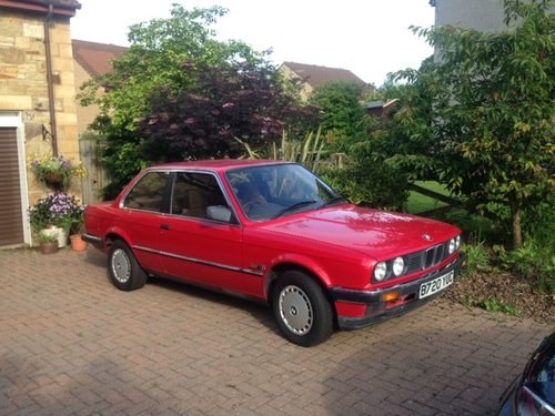 1984  BMW 320i Automatic.     Offers over £14000  In vendita