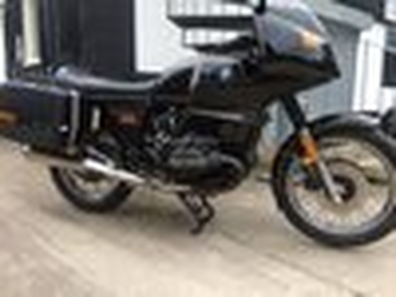 BMW R80 in RS trim