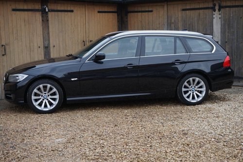 2012 BMW 3 Series 2.0 320d Exclusive Edition Touring 5dr In vendita