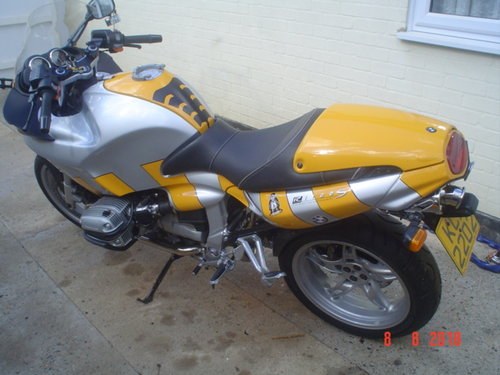 Bmw r1100s 2001 yellow SOLD