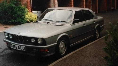 BMW E28 M535i Auto 1986 3430cc Lachs 4-Door Saloon VENDUTO