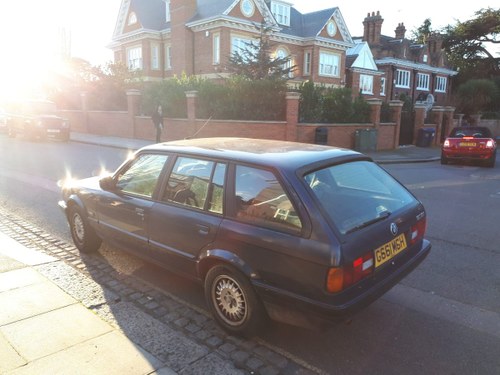 1989 BMW E30 318i Touring Royal Blue 1 owner £2450 ono In vendita