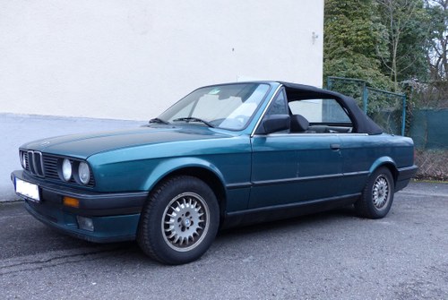 Reliable and rust-free daily driver: BMW 318i Convertible SOLD