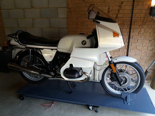 1983 Super Rare 'Jahre' White R100RS with 27,581 miles For Sale