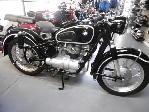 1958 BMW R26 FULL NUT AND BOLT RESTORATION VENDIDO