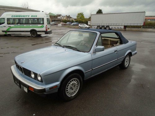 BMW 325i 2.5 AUTO LHD E30 CONVERTIBLE(1990)GLACIER BLUE!  SOLD