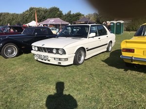 1985 BMW e28, White 1986 manual m535i SOLD