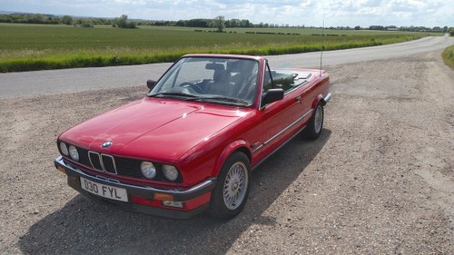 1986 E30 BMW 325i convertible manual + black leather. For Sale