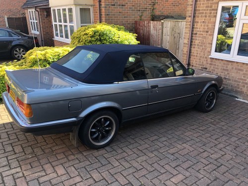 1988 BMW E30 2.8 convertible automatic. For Sale