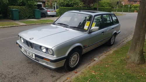 1993 BMW E30 Automatic estate touring very nice car For Sale