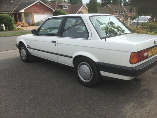 1990 BMW 318i For Sale by Auction