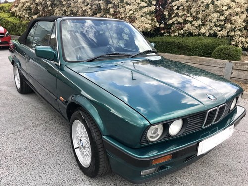 1993 BMW 325i Convertible Laguna Green In vendita