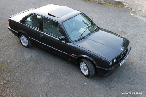 1990 BMW E30 318is Restored Diamond Black For Sale