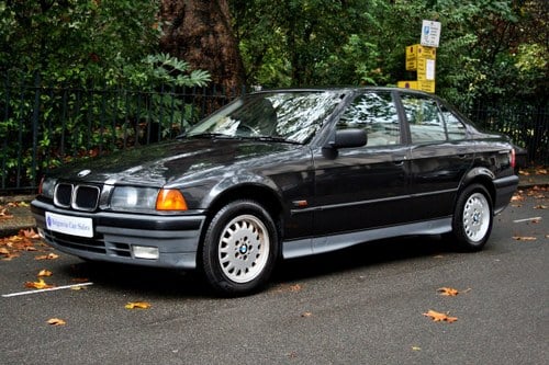 1993 BMW 318i SE, big spec, low mileage In vendita