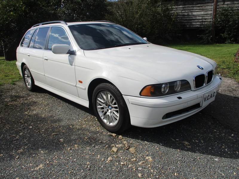 BMW 530 Touring E39 Low Mileage