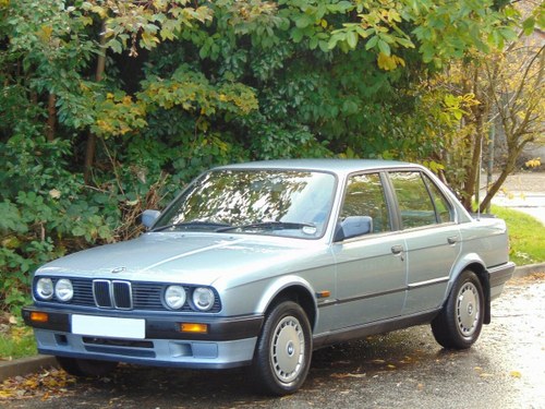 1989 BMW E30 318i Saloon.. Lovely Original Example.. Low Miles.. For Sale