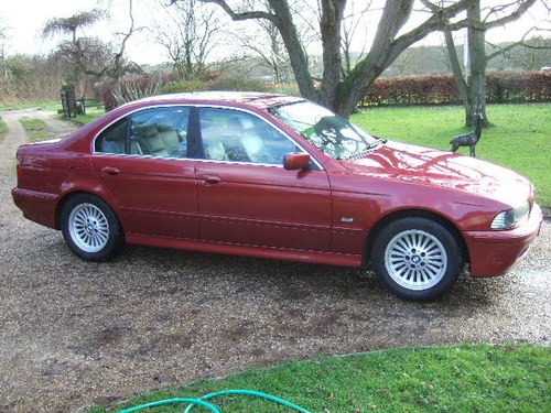 2001 BMW 525i SE Saloon Metallic Siena Red, 1 lady owner, FSH In vendita