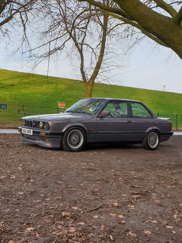 1991 BMW E30 318is For Sale