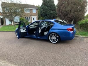 2013 BMW M5 F10 v8 twin turbo -- facelift model -- f/ BMW/s/h For Sale