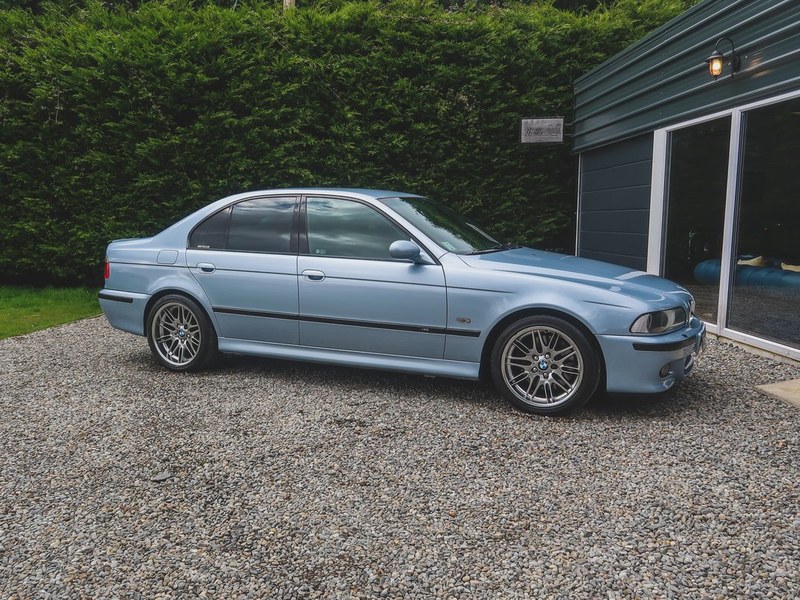 Beautiful BMW E39 M5