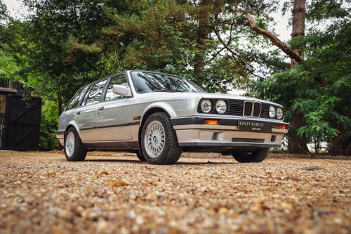 1994 BMW E30 316i LUX TOURING - 32 SERVICE STAMPS  For Sale
