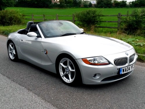 2004 BMW Z4 3.0 ROADSTER // ONLY 56000 MILES // OUTSTANDING VENDUTO