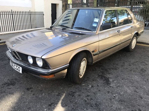 1987 E28 BMW 520i petrol auto In vendita