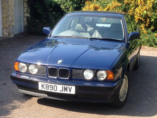 1992 BMW 520i auto. E34. Blue. Sunroof. £2,250. For Sale