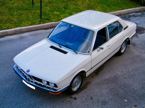 1974 BMW 520 (E12)  In vendita
