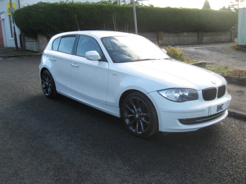 2011 11-reg BMW 118 2.0d Sport 5Dr manual finished in white In vendita