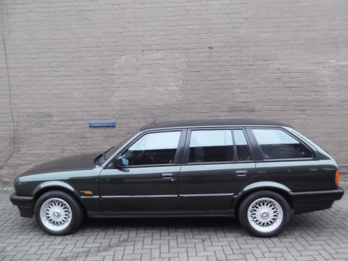 1990 BMW 320i Touring SOLD