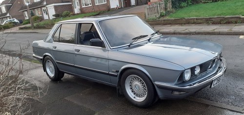 1985 Stunning BMW E28 with rare Sports Leather interior For Sale