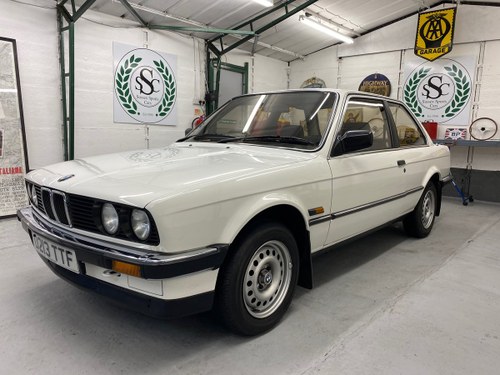 1986 BMW E30 318i Coupe in immaculate condition For Sale