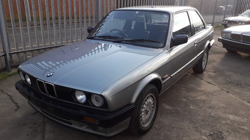 1988 BMW E30 320i - 2 DOOR - RUST FREE JAP IMPORT - LOW MILAGE For Sale