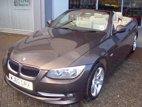 BMW 325i convertible 3.0 Auto/paddle shift 2010. For Sale