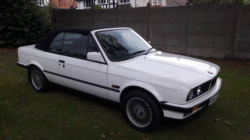 1990 BMW E30 325i Cabriolet Convertible Auto ***Concours*** For Sale