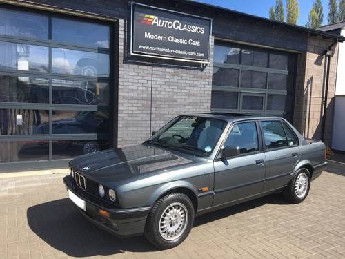 1990 BMW E30 325i Saloon -FSH, 40,000 miles, Original car. VENDIDO
