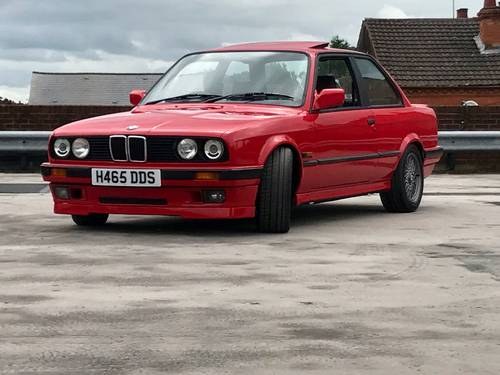 BMW E30 318iS (1990) For Sale