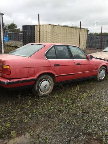 1989 BMW, 2.4 Ltr available for sparies or repairs. In vendita