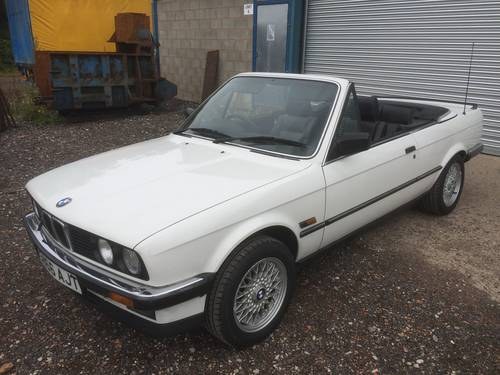 1989 BMW E30 325i Convertible in white, black leather, 95k FSH For Sale