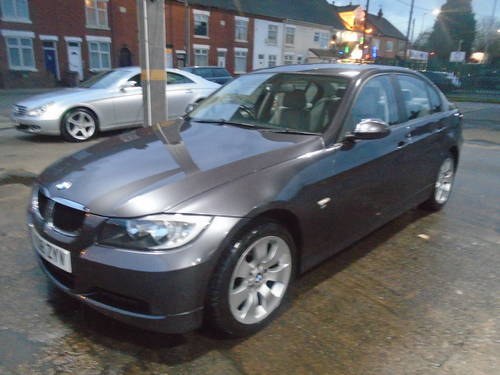 08 BMW 318 I S.E MODEL 2 LTR 6 SPEED MANUAL; WITH LEATHER  For Sale