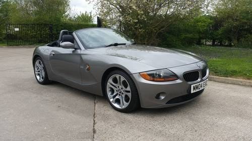 2004 BMW Z4 2.5i Roadster in Immaculate Condition For Sale
