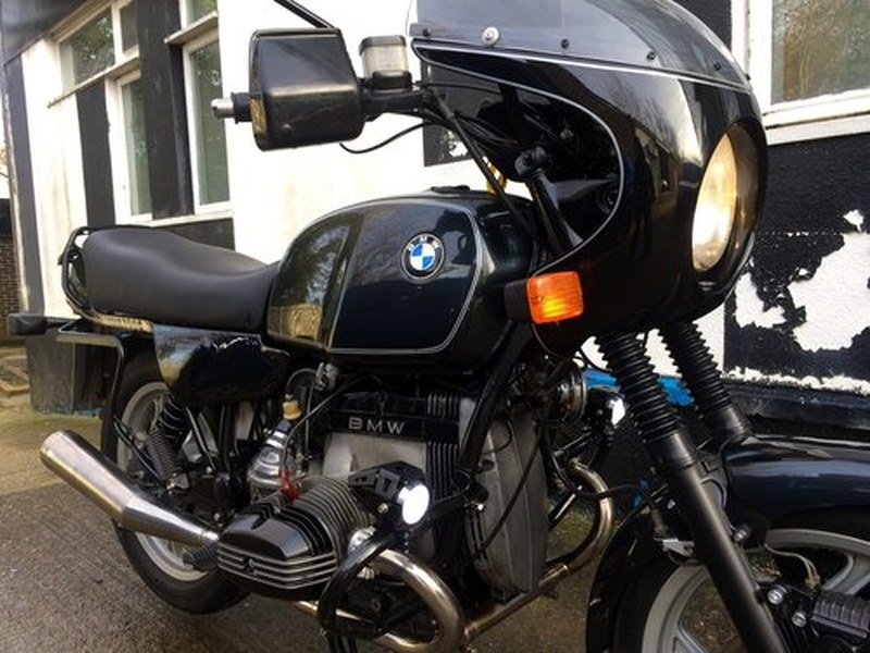 Very smart bmw R80.