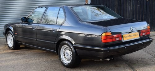 1991 Pristine BMW E32 735 SE - ONLY 26,000 Miles !! In vendita