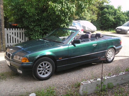 1999 BMW 323i Convertible Fern Green In vendita