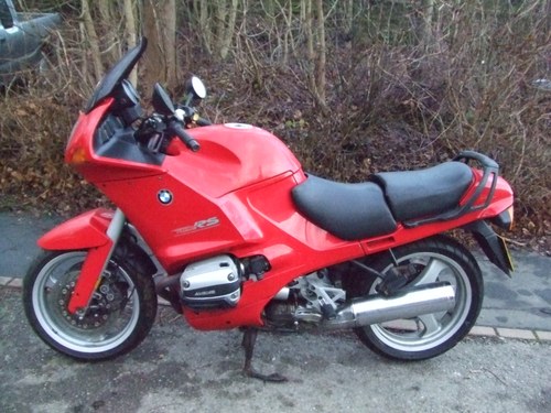 1994 BMW R1100RS. New MoT, battery & rear tyre. Rides well. In vendita