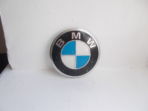 1972 BMW 3.0 CS/CSI/CSL CHROME ON ALLOY AND ENAMEL BONNET BADGE For Sale