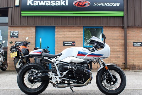 2018 68 BMW R NINE T RACER ABS **White / Blue / Red** For Sale